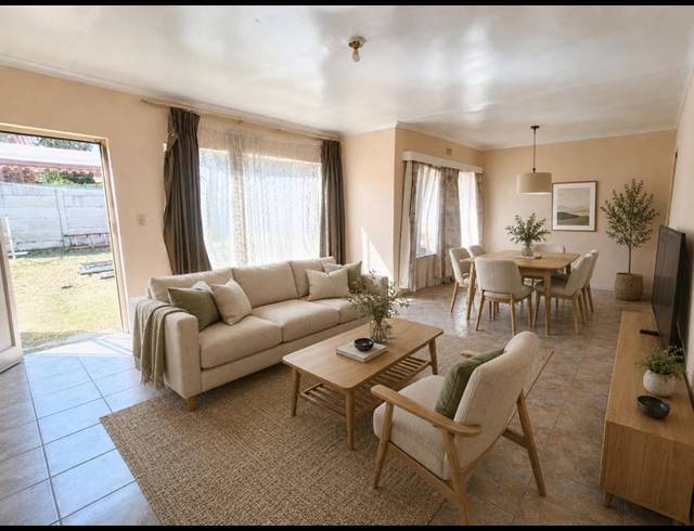 4 BEDROOM PROPERTY TO RENT IN DERSLEY